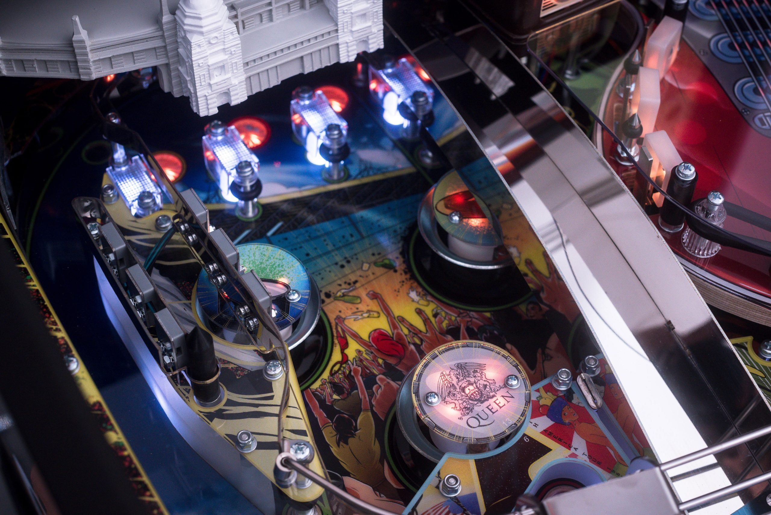Queen Pinball Machine - Rhapsody Edition - Image 4