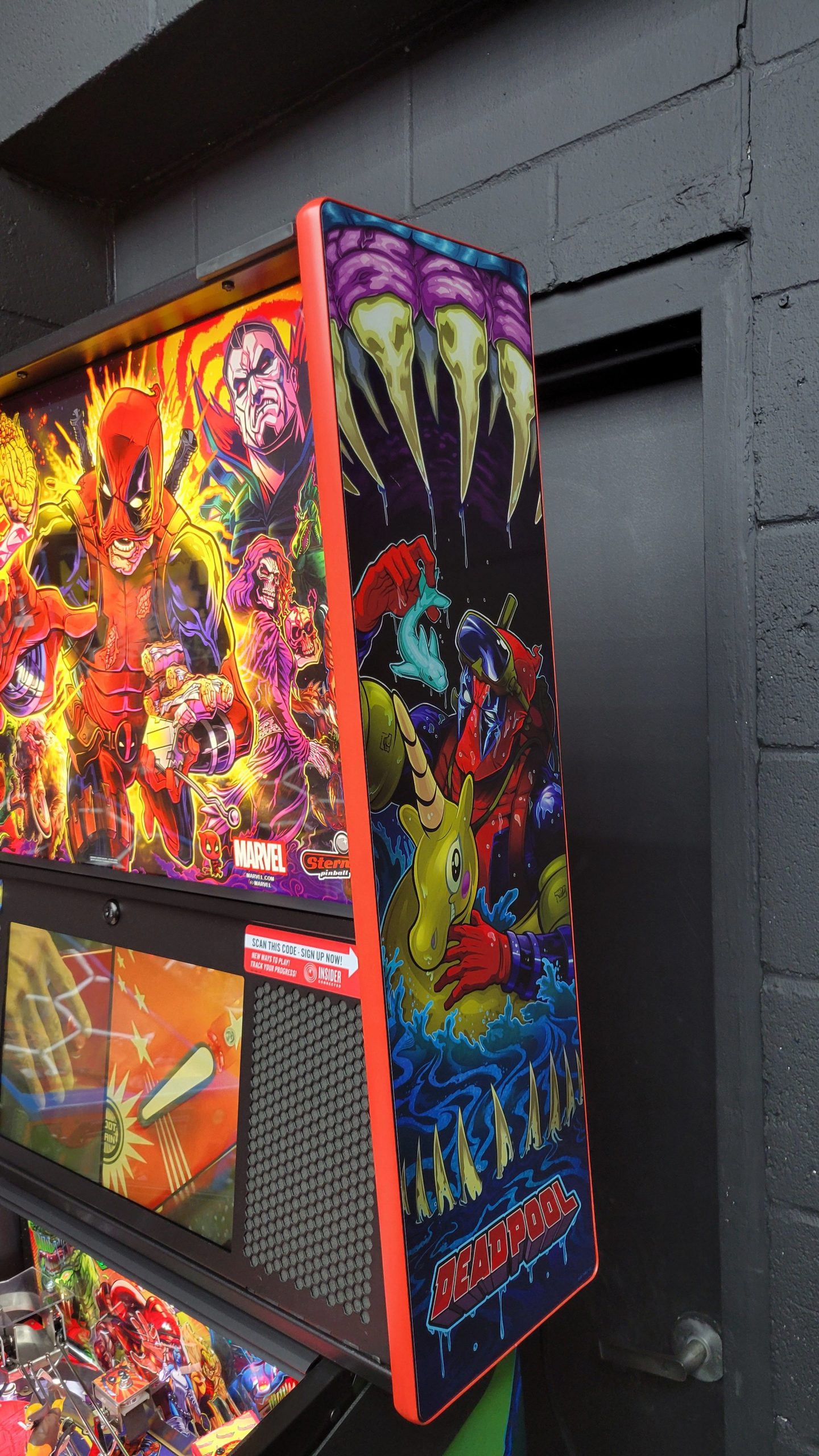 Deadpool Premium pinball by Stern - Image 7